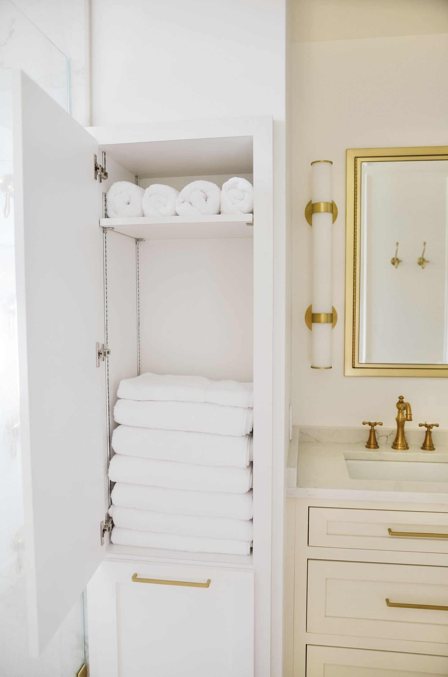 towel closet for bathroom