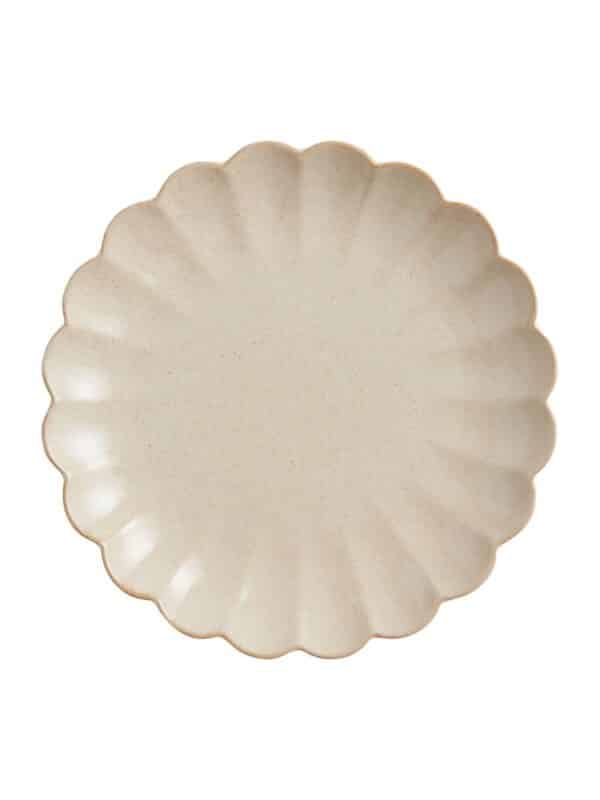 scalloped plate