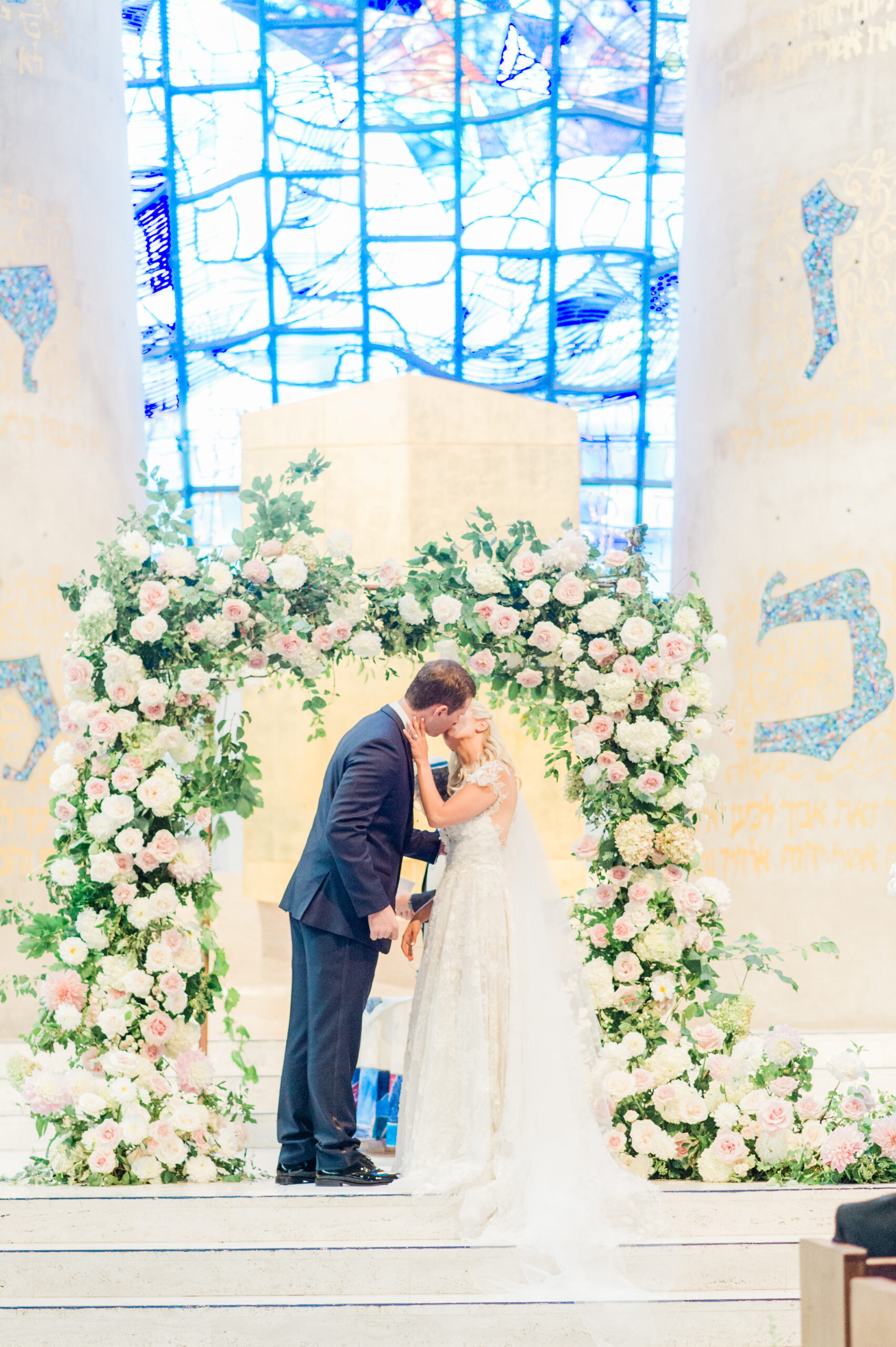 bride and groom at buffalo club jewish wedding ceremony