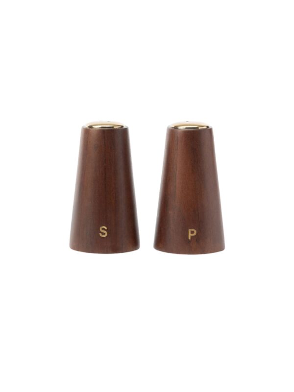 salt and pepper shakers